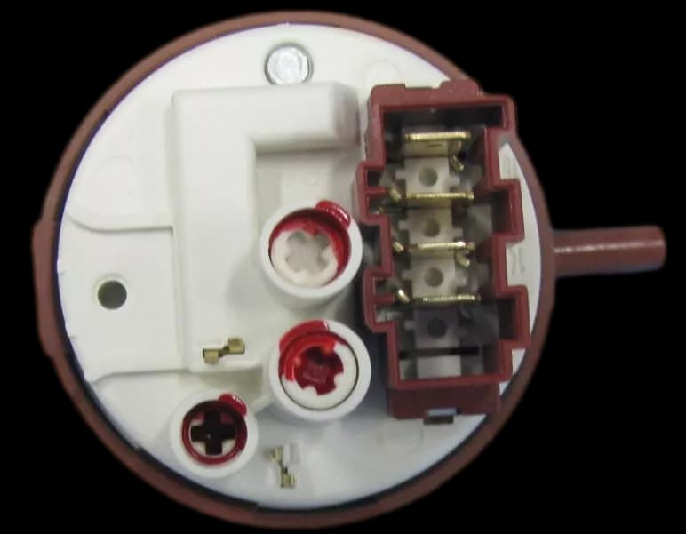 🛠️ Hladinový spínač do praček Gorenje Mora Smeg (587573, 816210351)