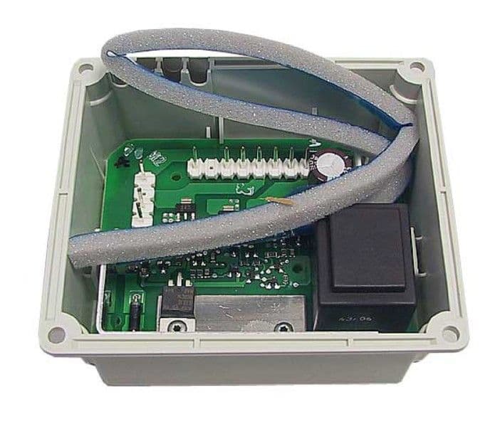 🔌 Napájecí modul chladniček Bosch Siemens (00266656)
