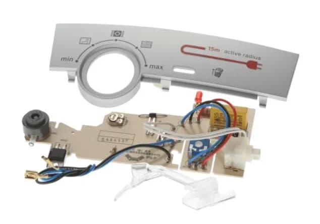🛠️ Řídicí modul motoru vysavačů Bosch Siemens (00653632)